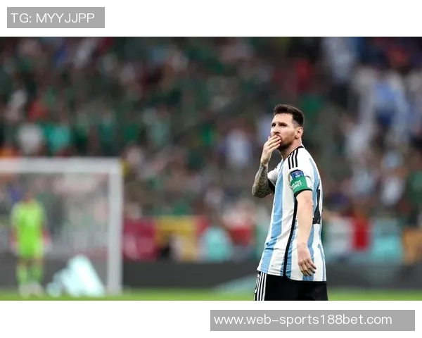 梅西分享佩戴阿根廷队长袖标的照片表达对国家和蓝白色的自豪感