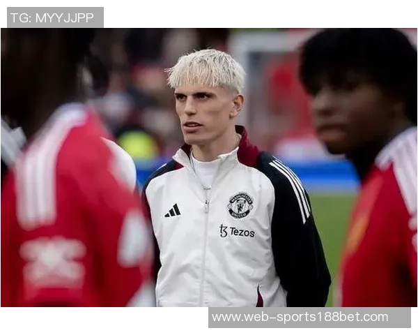 曼联门将巴延德尔在社交媒体上向阿莫林告别并祝福未来一切顺利